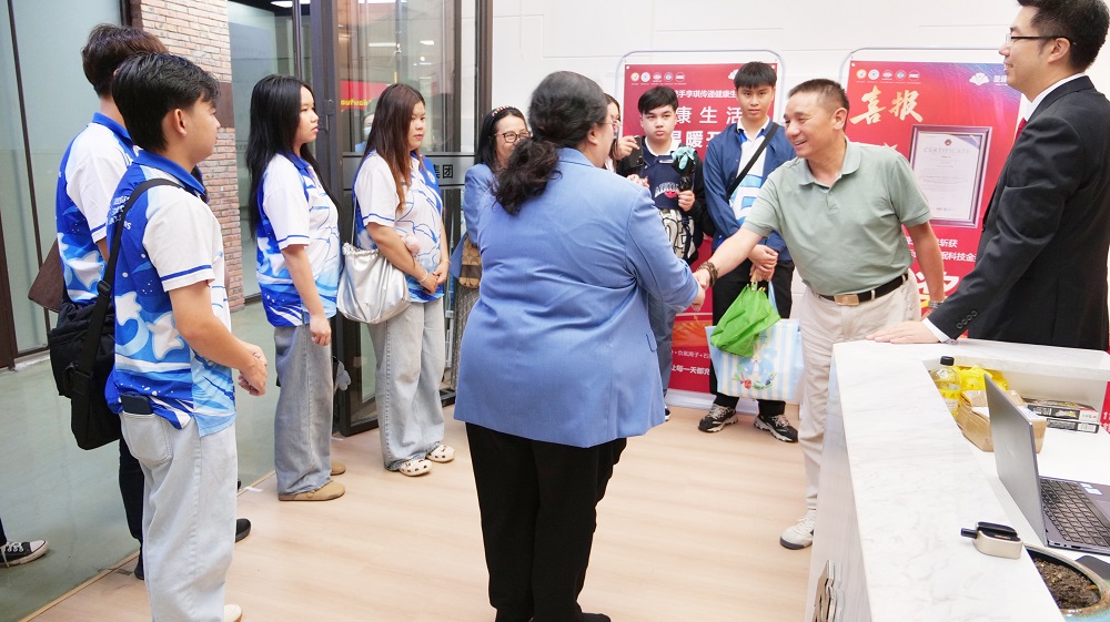 泰国南苏安大学交流团到访bbin宝盈家居